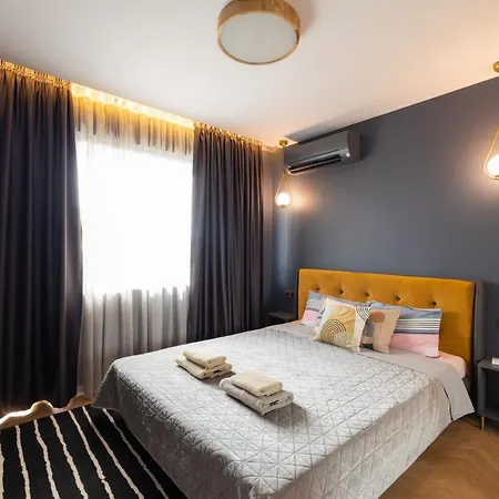 Апартамент Topaz Beachfront *