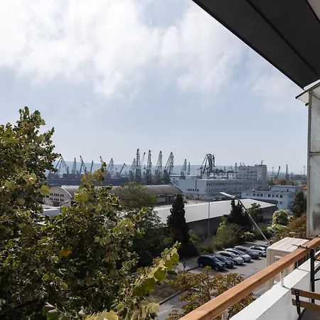 Topaz Beachfront * Варна